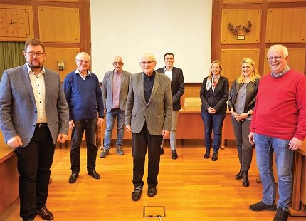 Bürgermeister Joachim Kandels; Bürgermeister Josef Junk; Manfred Schuler VGV Prüm; Karl-Heinz Thommes; Johannes Kuhl, 1. Beigeordneter VG Prüm; Michaela Noe, Stadt Bitburg; Daniela Kreutz-Spilles, VG Bitburger Land und Gerd Wanken