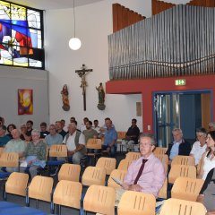 Blick auf die Teilnehmenden zur Andacht in der Kapelle