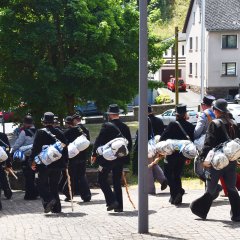 Wandergesellen beim Weiterziehen