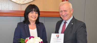 Erste Beigeordnete Gudrun Breuer und Bürgermeister Aloysius Söhngen