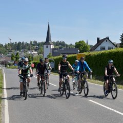 Fahrt der Ehrengäste bei Nimms Rad