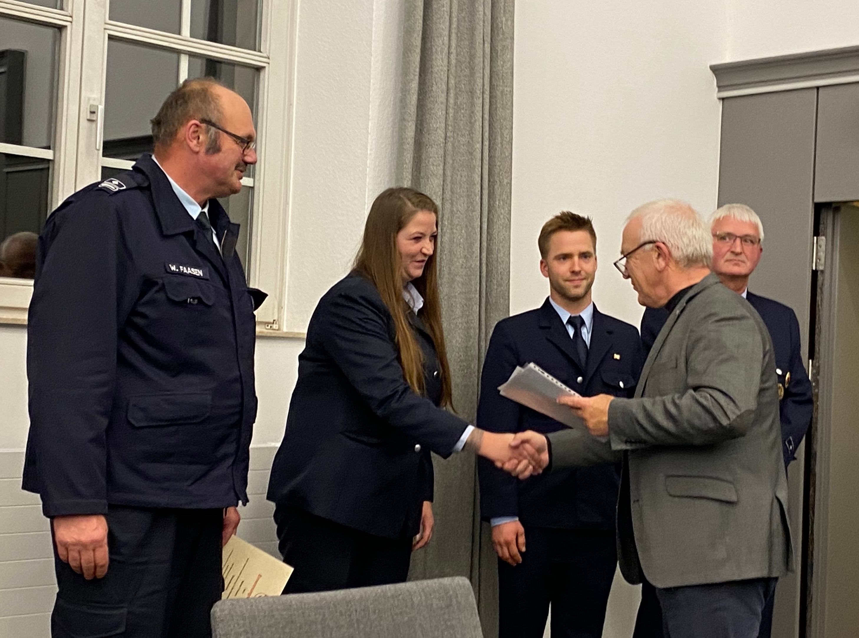 Gratulation an der Wehrführertagung durch Bürgermeister Söhngen