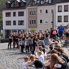 Tanzgruppe vor dem Start