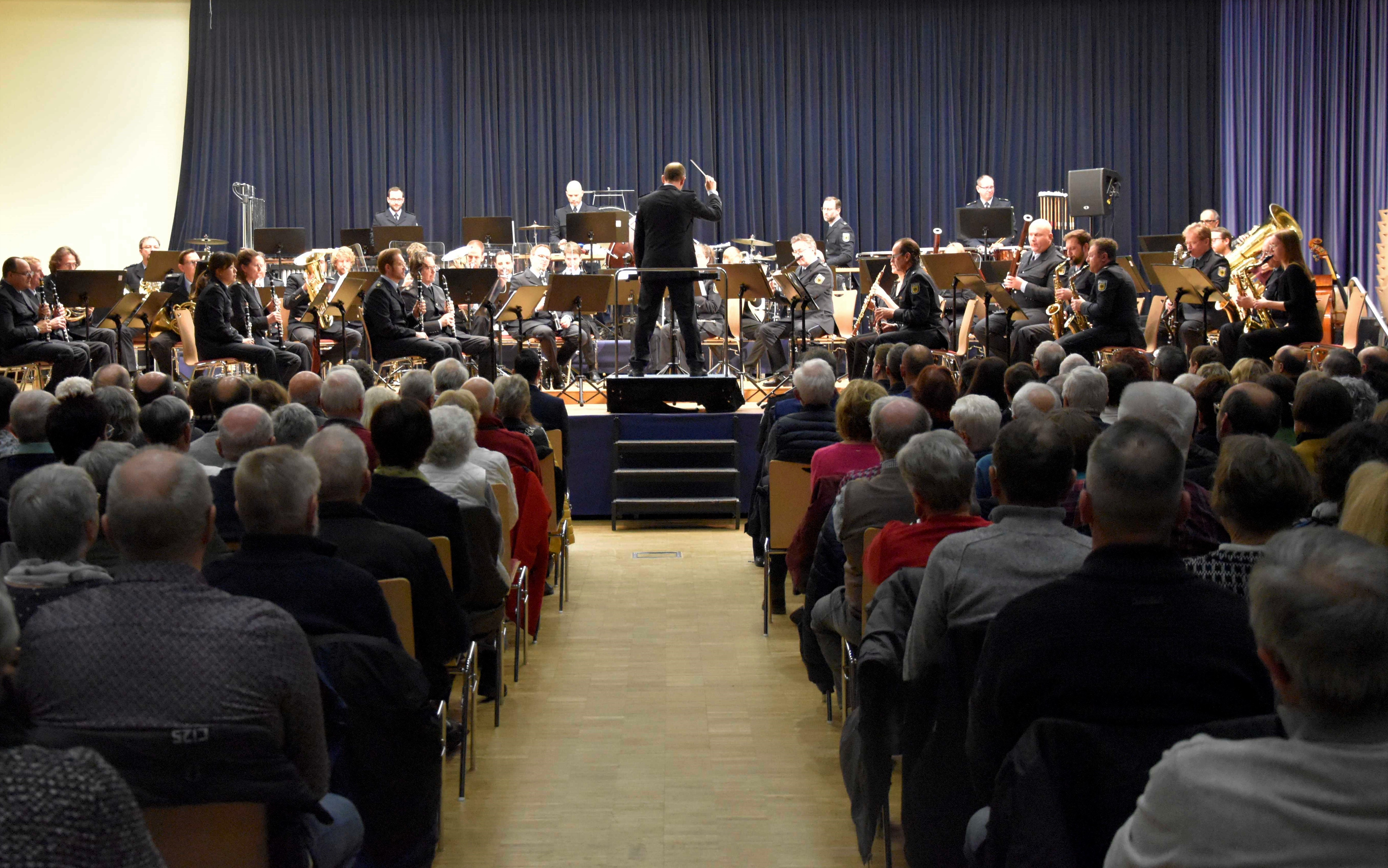 Saal mit Zuschauern beim Neujahrskonzert