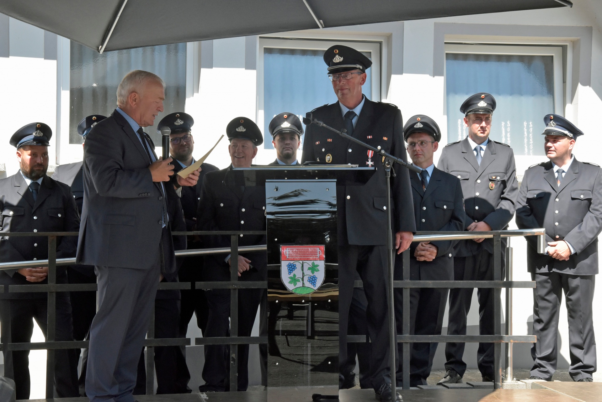 Feuerwehrehrung in Großlangenfeld