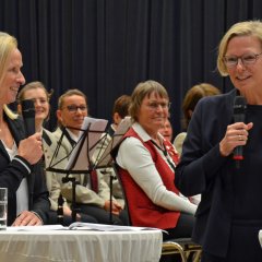 Talkrunde mit Gästen, moderiert vom Volksfreund-Redaktionsteam Stefanie Glandien und Fritz-Peter Linden.