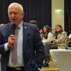 Aloysius Söhngen spricht.