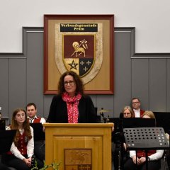 Frau Marion Patzak, Jugendrichterin am Amtsgericht Trier, richtete das Augenmerk auf den Sinn des Jugendstrafrechts im Vergleich zum Erwachsenenstrafrecht und legte schlüssig dar, warum es dort ganz besonders um die Rehabilitation gehen muss Neujahrsgespräch in Prüm