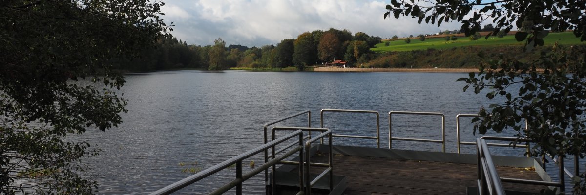 Steg Stausee Auw  Barrierefreier Steg am Stausee