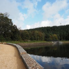 Barrierefreier Weg am See